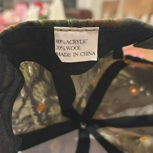 John Deere Green Camo Hat Adjustable Strap on Back - Picture 3 of 3